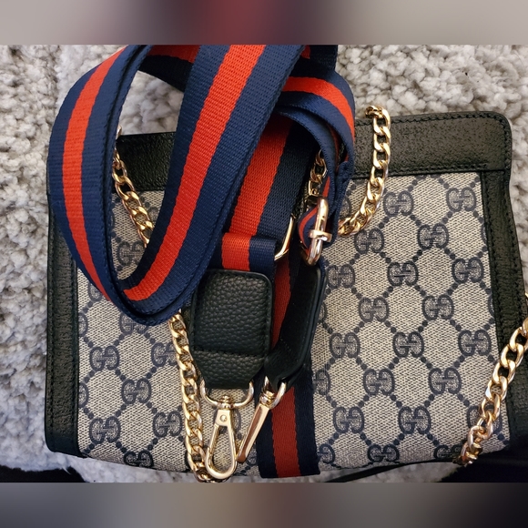 ***Sold Via Mercari*** Authentic Gucci Sherry Line & Dustbag - Picture 16 of 16